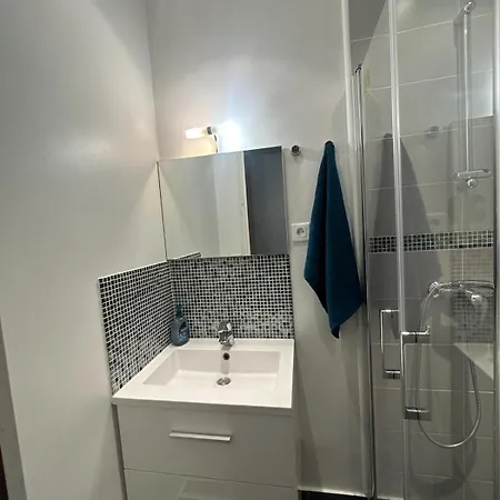 Daire Private 2 Minutes From Zenith De Paris