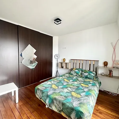 Private 2 Minutes From Zenith De * Paris