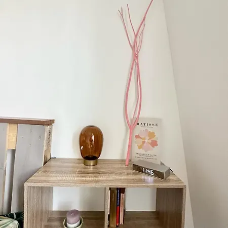 Private 2 Minutes From Zenith De *