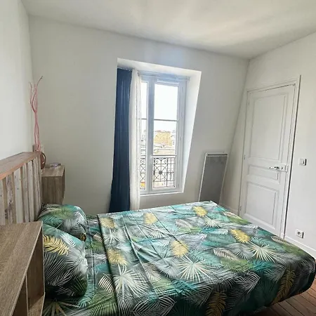 Private 2 Minutes From Zenith De Paris