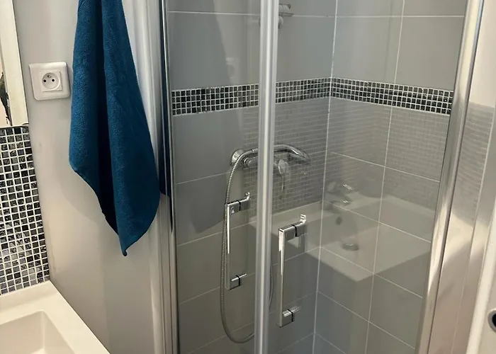 Private 2 Minutes From Zenith De パリ